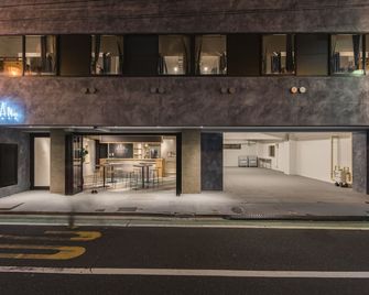 IMANO TOKYO HOSTEL - טוקיו - בניין