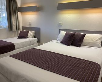 Ben Hall Motor Inn - Forbes - Bedroom
