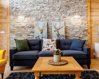Villa Raphael w Sauna near Pirin Golf Resort - Razlog