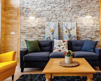 Villa Raphael w Sauna near Pirin Golf Resort - Razlog