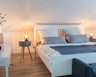 fuldaliebe - Stadtnahe moderne Ferienwohnung in Fulda - Fulda - Slaapkamer