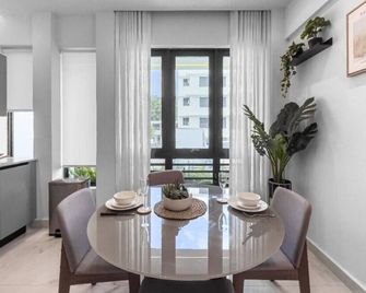 Hyde Park 5 Elegant Comfy Apt in San Juan - San Juan - Sala pranzo