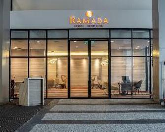 Top Holiday Hotel - Seri Kembangan - Venkovní prostory