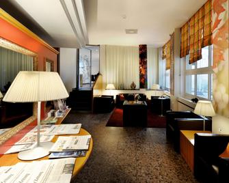 Hotel Merian am Rhein - Basilea - Lobby