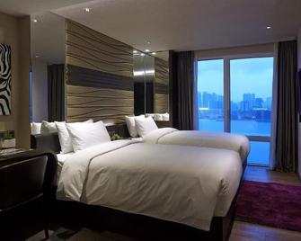 Crafa Harbour Hotel - Hong Kong