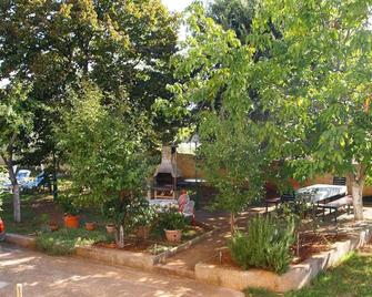 Guesthouse Resan - Медулін - Вигляд зовні