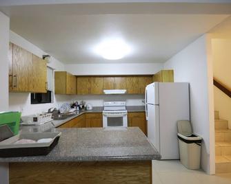 Big Family House - Tamuning - Kitchen