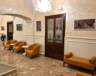 Hotel Ristorante Combolo - Teglio - Ingresso
