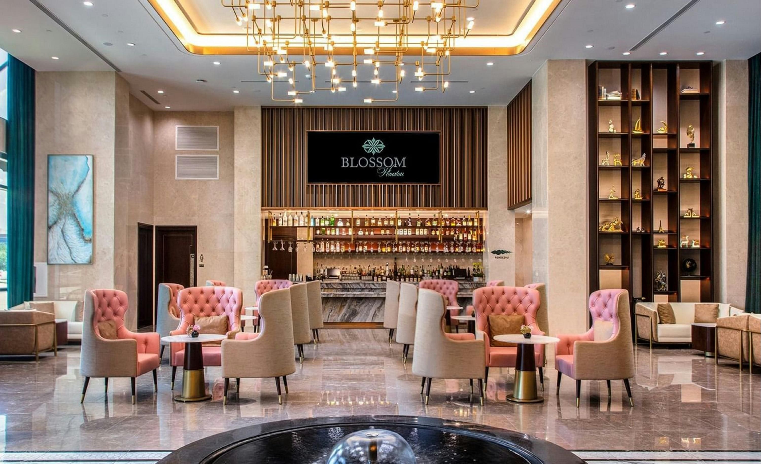 Blossom Hotel Houston, Curio Collection by Hilton - Houston - Lounge