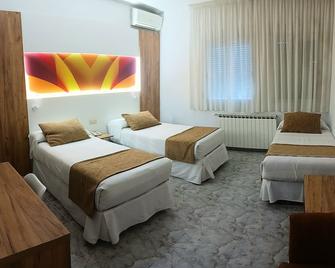 Hostal Real - Plasencia - Bedroom