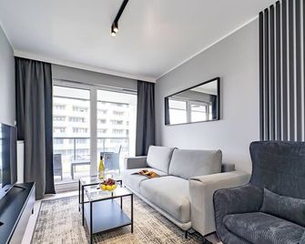 Apartamenty BalticON Kasprowicza parking inclusive - Kolobrzeg - Sala de estar