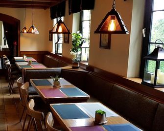 Berghof - Nieheim - Restaurante