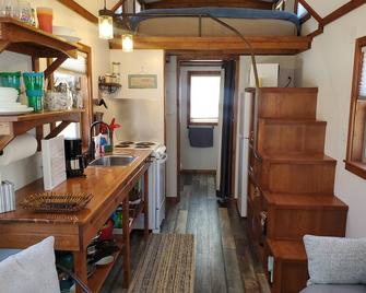 Hoot Owl Cabins -Incredible Lakefront Cabin Plus A 2nd Tiny Home - Garfield - Cocina