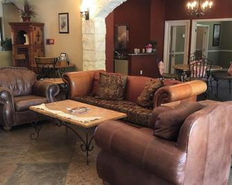 Landing at Settlers Ranch - Pasadena - Houston - Living room