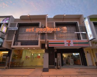 Sri Packers Hotel - ספאנג - בניין