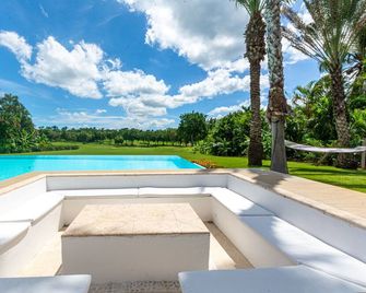Modern Villa with spectacular Golf Views inside the famous Casa de Campo resort - La Romana - Piscine