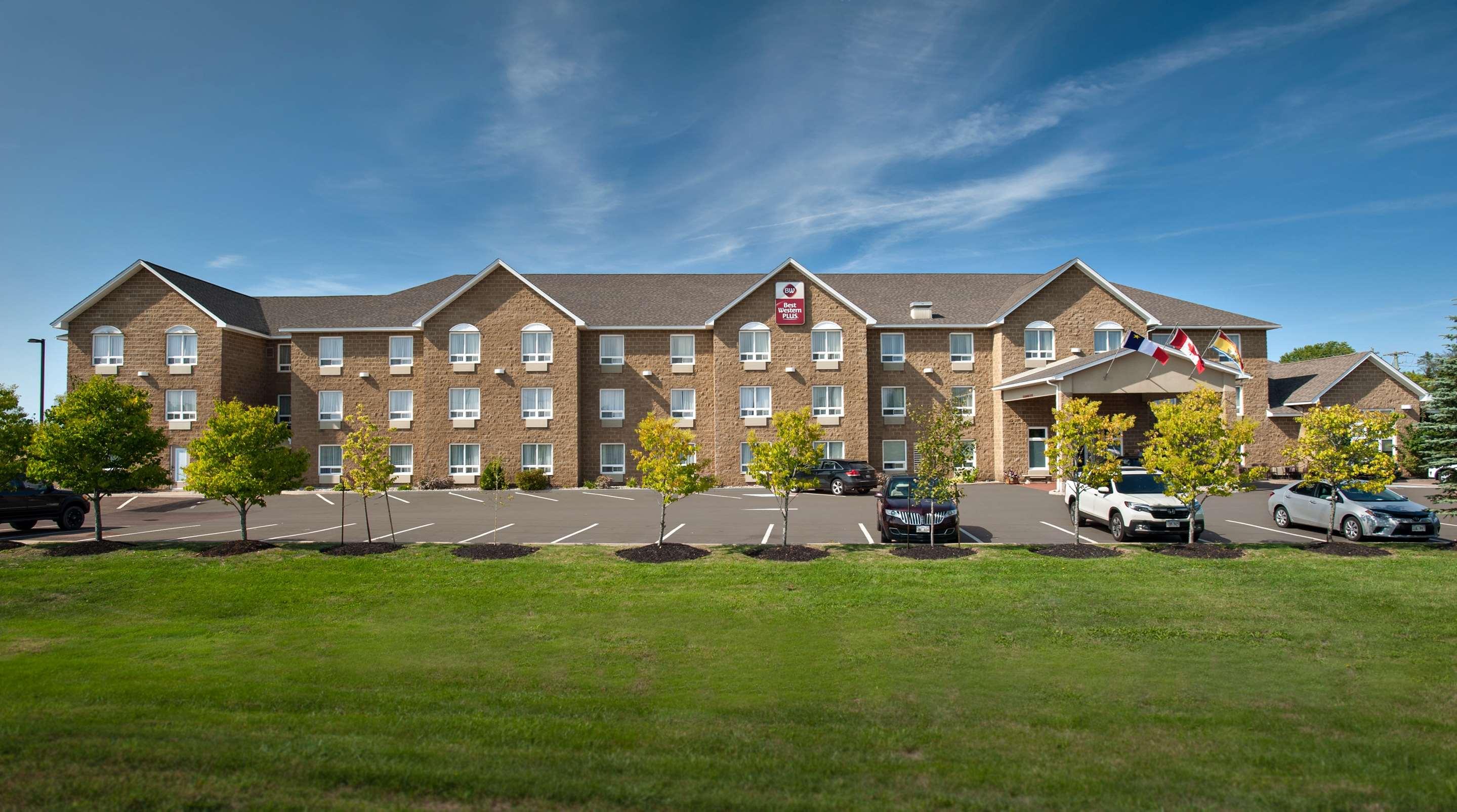 16 Best Hotels In Moncton. Hotels From C$ 66/night - KAYAK