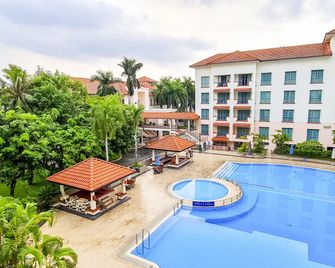 Diamond Westlake Suites - Hanoi