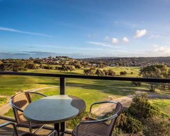 Mccracken Country Club - ויקטור הארבור - מרפסת