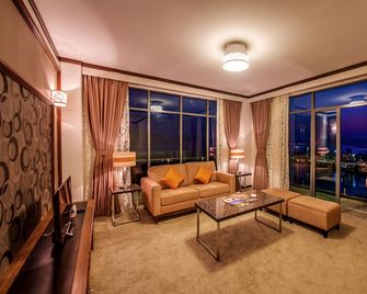 Adya Hotel Langkawi - Langkawi - Sala de estar