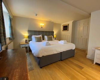 The Red Lion & Manor House - סקיפטון - חדר שינה