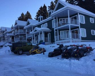 Condo Lac Archambault 314 - Saint-Donat-de-Montcalm - Building