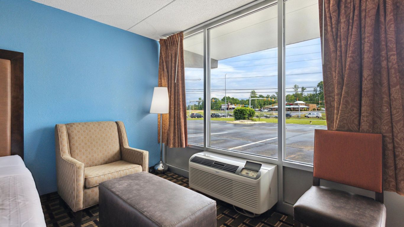 Relax Inn By OYO Greeneville Near Hwy Us-321