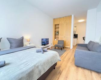 Moderne Wohnung Im Zentrum Der Altstadt - Altbau Flair, Wlan - Ingolstadt - Dormitor