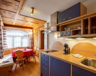 Hotel Silvapina - Klosters-Serneus - Køkken