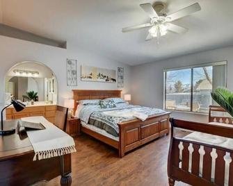 Fun Stays Are Here! - Prescott Valley - Bedroom