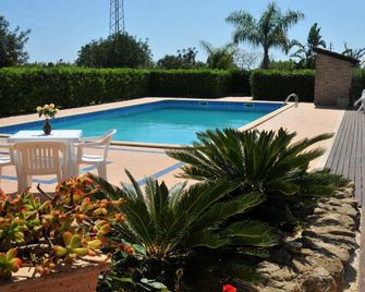 B&B Il Mandorleto Avola - Avola - Pool