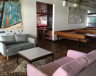 Auberge de Jeunesse HI Lorient - Lorient - Salon