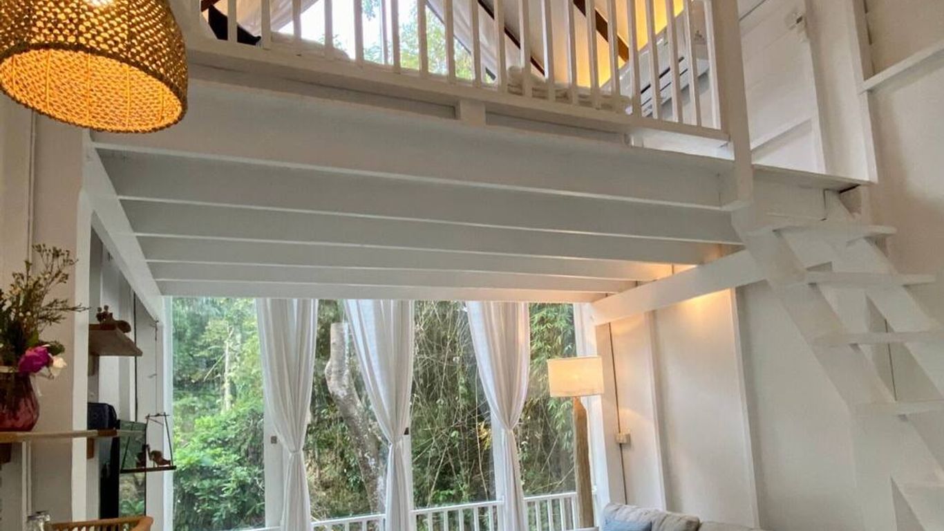 Proud Phu Fah Maerim Resort