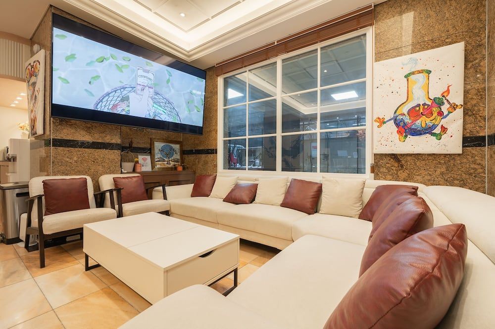 دونجديمون سيجنيتشر توريست هوتل