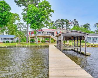 Pamlico River House with Private Dock and River View! - Washington - Building