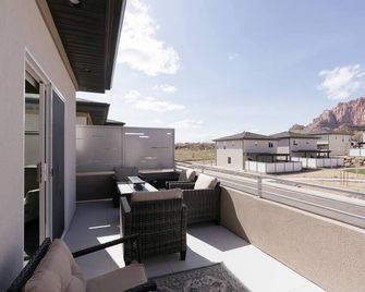 White Rocks-4beds, 3bath,hot tub - Hildale - Balcón