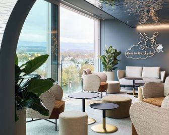 H4 Hotel Solothurn - Solothurn - Lounge