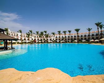 فندق سافوي شرم الشيخ - شرم الشيخ - حوض السباحة