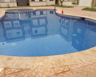 Pool view apartment for your vacation - Saïdia - Piscine