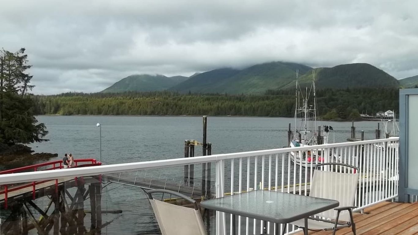 Bayshore Waterfront Inn