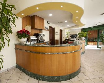 Hotel Italia - Ravenna - Front desk