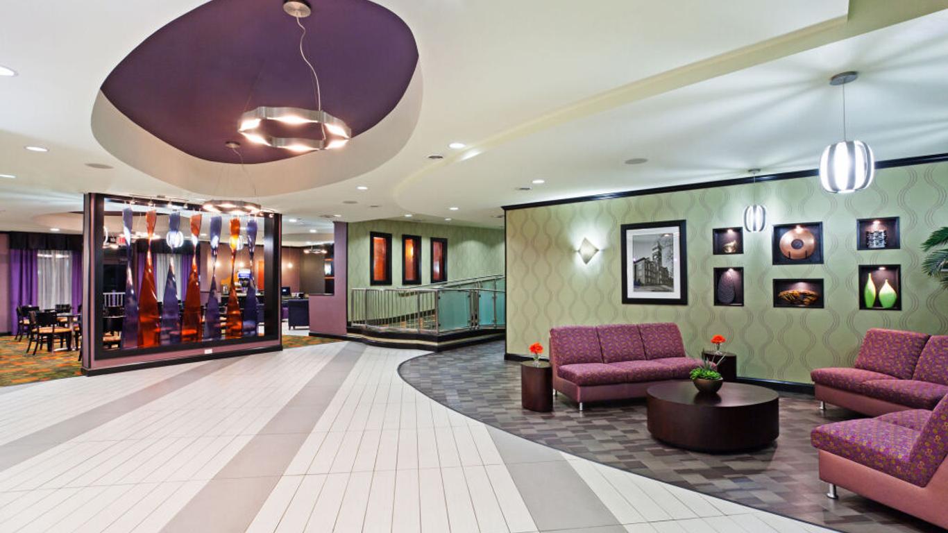 Holiday Inn Express & Suites Clemson - Univ Area
