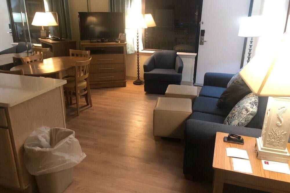 The Barclay Towers Hotel and Resort