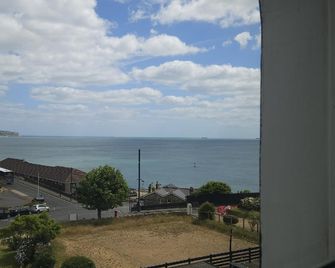 Gracellie Hotel - Shanklin - Balcony