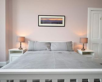 Upper Alta Apartment - Tighnabruaich - Slaapkamer