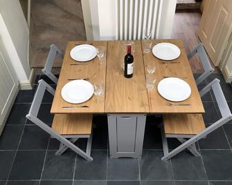 Grade 2 Townhouse, Ledbury - Ledbury - Dining room