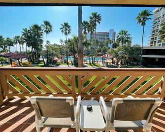 Isla Grand Beach Resort - South Padre Island - Balcony