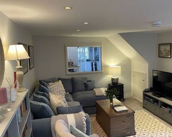 17th Century Converted Coach House In Shaftesbury, Dorset - Shaftesbury - Wohnzimmer