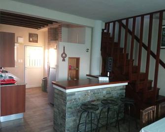 House Thirty Meters From The Sea, With Large Balcony With Sea View. - La Plata - Recepció