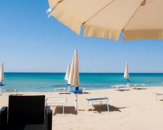 Hotel Beach Salento - Salve - Pláž